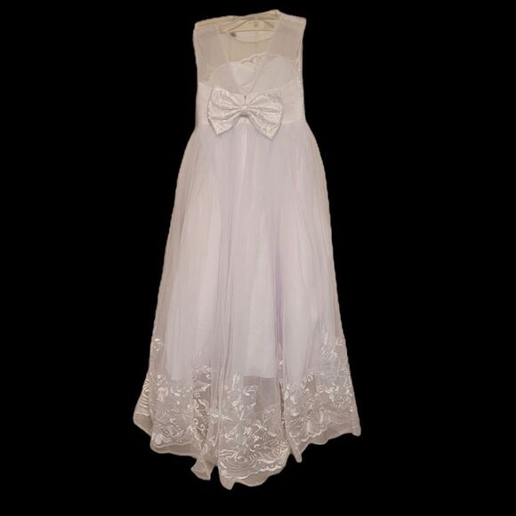 White formal gown girls - Picture 2 of 6